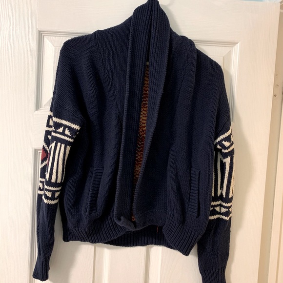 Aritzia Cardigan - Picture 2 of 8